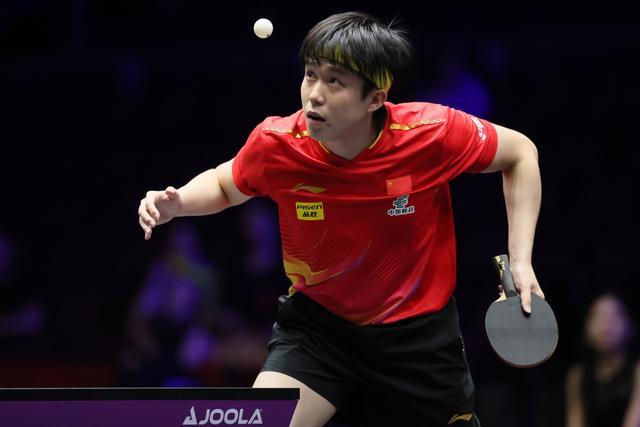 美国大满贯球台很滑！日乒教练证实王楚钦说法，对球员影响很大