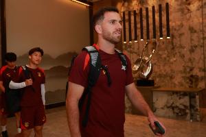 本期名单唯一归化！塞鸟本场暂时坐镇替补，双后腰为黄政宇高天意